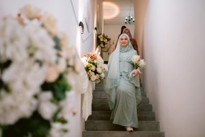 Bilik Make up dan Holding room di atas
